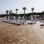 Hotel Prestige Golem (Tirana)