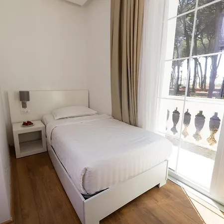 Prestige Hotel