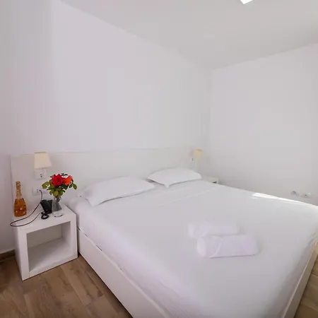 Hotel Prestige
