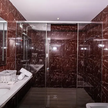 Prestige Hotel 5*