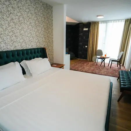 Hotel Prestige