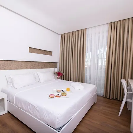 Hotell Prestige Golem (Tirana)