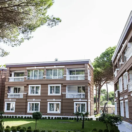 Prestige Golem (Tirana)